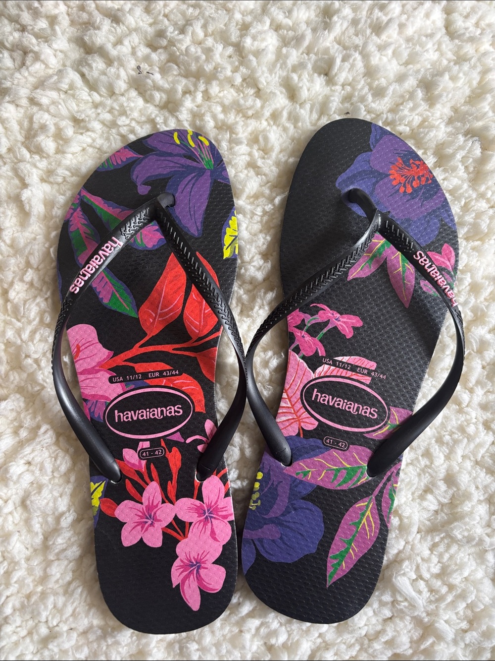 Havaianas Black Flip Flops with Multicolored Tropical Floral Print